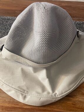 Light Gray Mesh Sun Hat